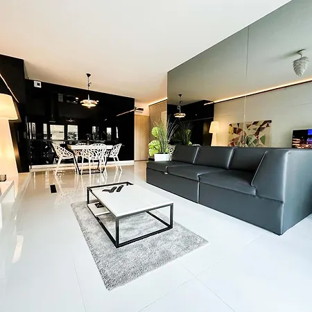 Luxury Apartament Old Town Park City Apartment Poznan