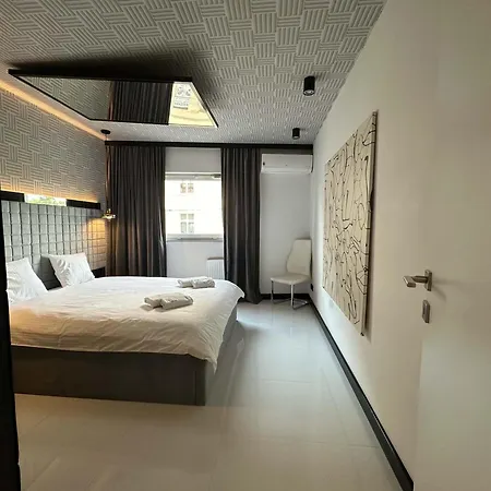 Luxury Apartament Old Town Park City * Poznan